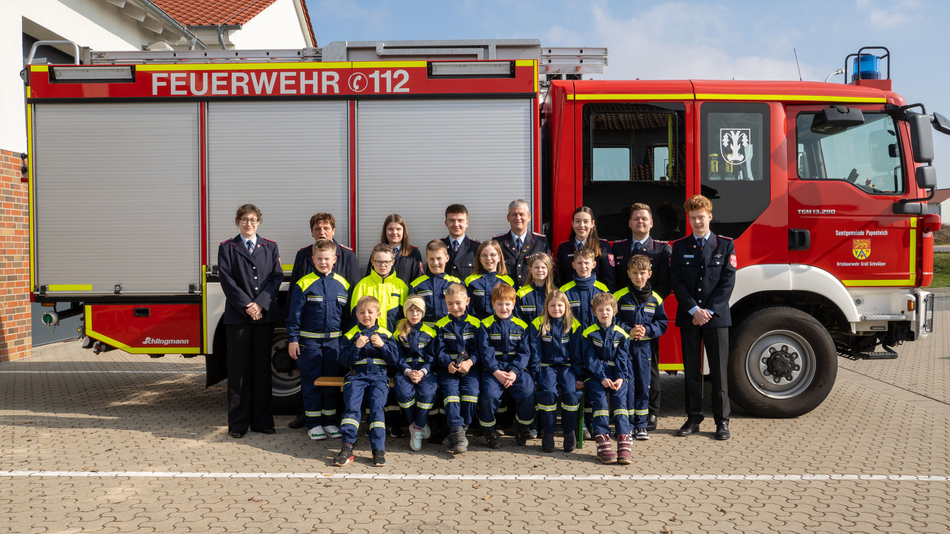 Gruppenfoto der Kinderfeuerwehr Groß Schwülper