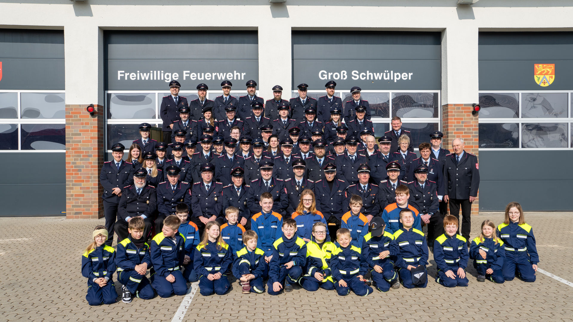 Gruppenfoto der Feuerwehr Groß Schwülper